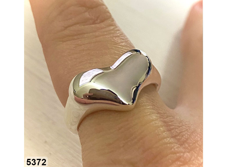 29 AN 05372 CORAZON